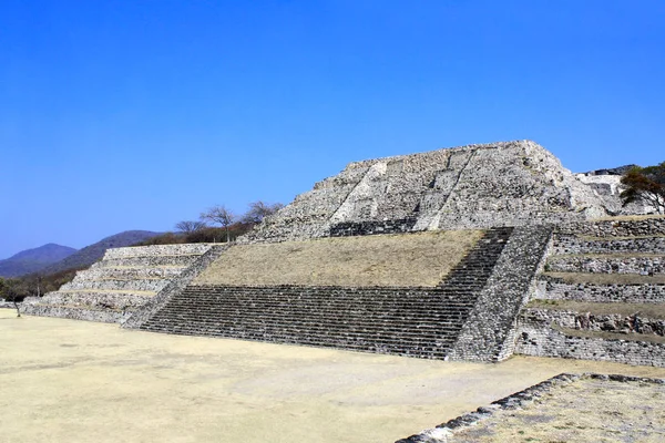 Ruinas de la antigua pirámide maya, Xochicalco, México —  Fotos de Stock