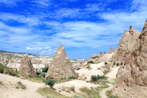 Beautiful landscape with fantastic rocks, Cappadocia, Turkey — Stock Photo, Image