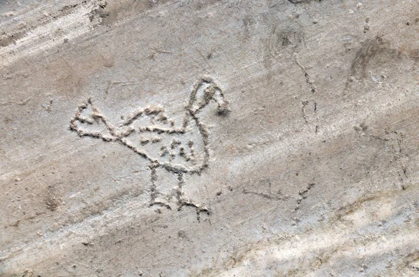 Funny primitiv fågel bild i ruinerna av Saint John ' s Basilica, se — Stockfoto