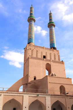 Büyük Jame Camii 'nin ana giriş ve minareleri, Yazd, İran