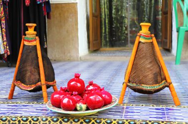 Geleneksel İran hatıraları, İran