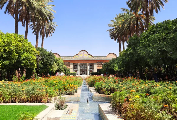 イラン・シラーズのガバム・ガーデンにあるカーバム・ハウス — ストック写真