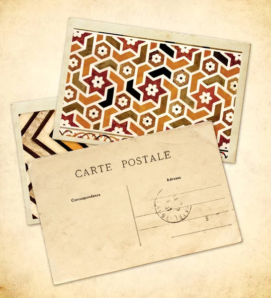 포스트잇 카드로 빈티지 장식이 프랑스 카르테 엽서에 새겨져 원문을 — 스톡 사진