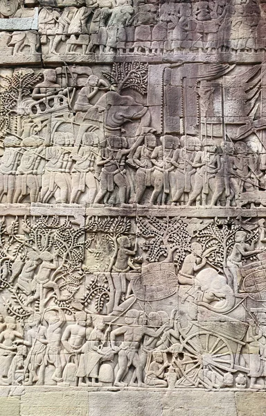 Muro Intagliato Con Raffiguranti Truppe Soldati Leader Militari Elefanti Nel — Foto Stock