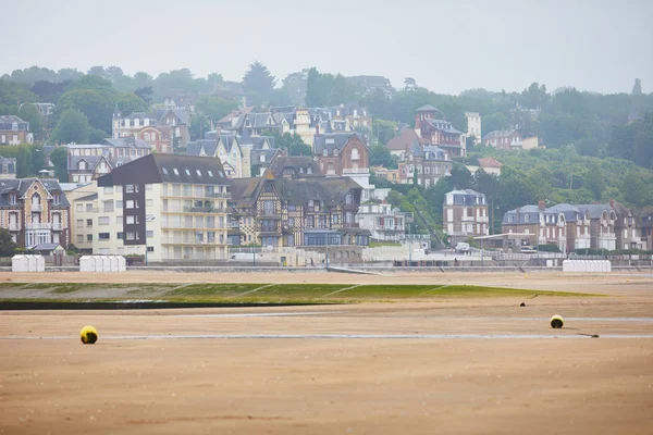 Blick Auf Villers Sur Mer Der Normandie Frankreich Einem Nebligen — Stockfoto