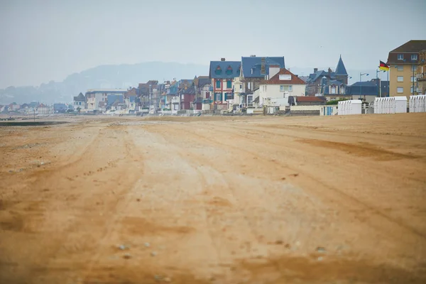 Blick Auf Villers Sur Mer Der Normandie Frankreich Einem Nebligen — Stockfoto