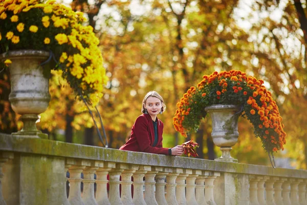 Beautiful Young Woman Bunch Colorful Autumn Leaves Walking Park Fall — Stock Photo, Image