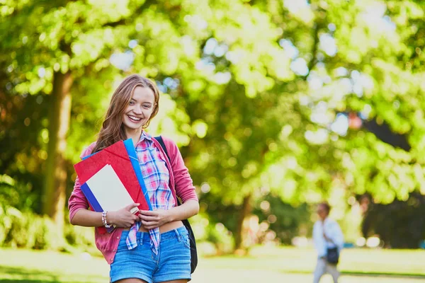 Einem Sonnigen Sommer Oder Herbsttag Mit Büchern Und Ordnern Auf — Stockfoto