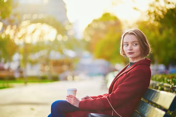 Beautiful Young French Woman Sitting Bench Drinking Coffee Eiffel Tower — Stock Photo, Image