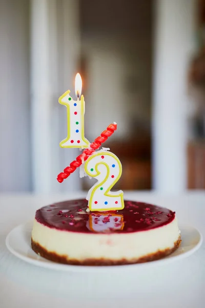 Bolo Aniversário Com Vela Maneira Criativa Celebrar Seis Meses Bebê — Fotografia de Stock