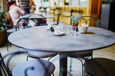 Boş kahve fincanı tablosundaki kafe ya da restoran Lugano, Ticino, İsviçre