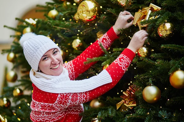 Cheerful Girl Red Winter Sweater Beautiful Christmas Tree Golden Balls — Stock Photo, Image