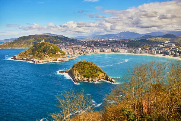 Flygvy över San Sebastian (Donostia), Spanien — Stockfoto