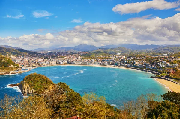 San Sebastian (Donostia), İspanya'nın havadan manzara görünümü