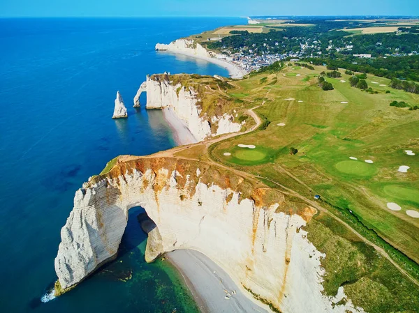 Pintoresco Paisaje Panorámico Acantilados Tiza Blanca Arcos Naturales Etretat Departamento —  Fotos de Stock