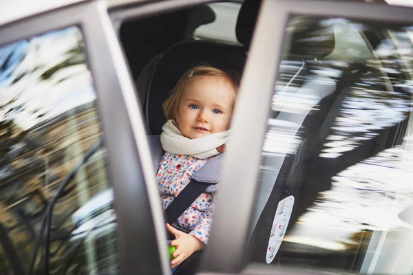 Adorable Toddler Girl Modern Car Seat Little Kid Traveling Car — Stock Photo, Image