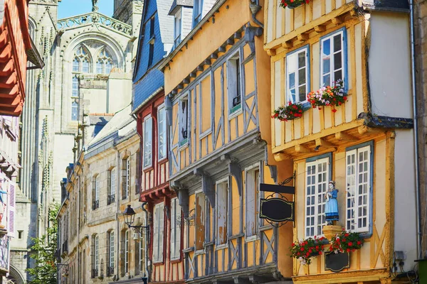 Gyönyörű Félig Fás Épületek Középkori Város Quimper Egyik Legnépszerűbb Turisztikai — Stock Fotó