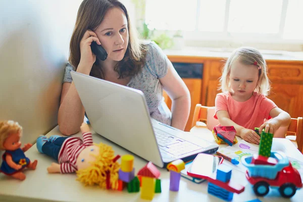 Exhausted Stressed Mother Working Home Toddler Quarantine Closed Daycare Centres — Stock Photo, Image
