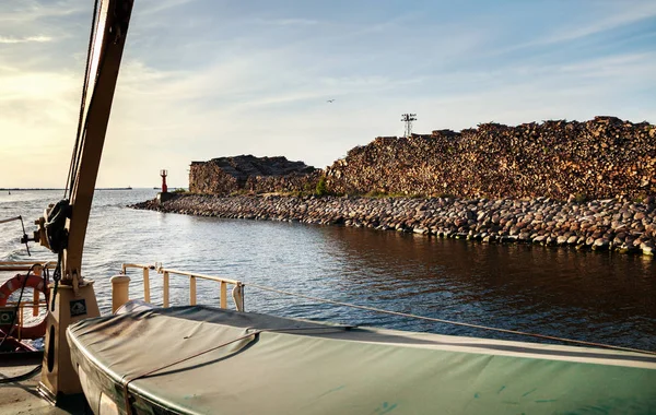 View Small Ship Coastline — Stock Photo, Image