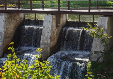 Ovasına savak için görüntüleyin.