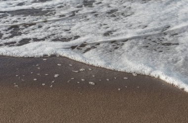 Deniz dalga yumuşak.