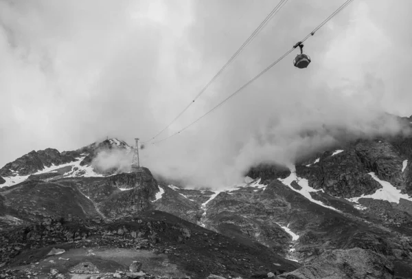 Vista al Mont Blanc en tiempo nublado . —  Fotos de Stock