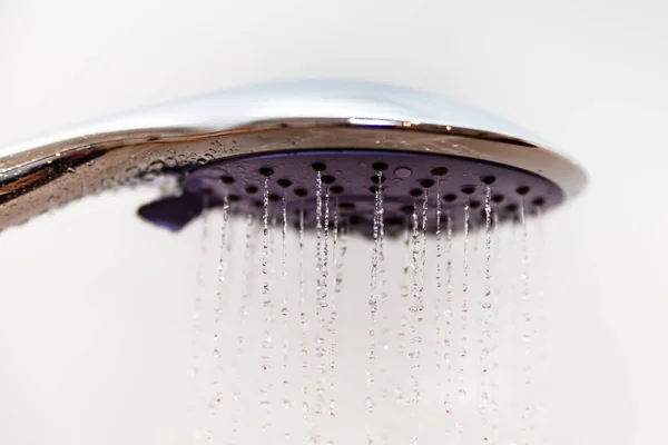 Duschkopf Mit Fließendem Wasser — Stockfoto