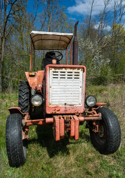 Old Fashioned Tractor Field — Stock Photo, Image