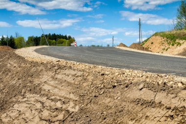 Kırsal otoyoldaki yol çalışmalarına bak.