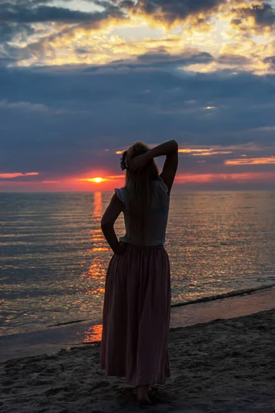 Young Girl Baltic Sea Evening — Stock Photo, Image