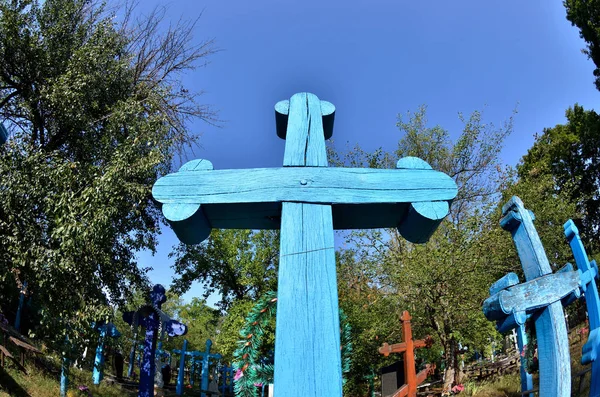 Vecchie Croci Cristiane Ortodosse Blu Piccolo Villaggio Ucraino Abbandonato — Foto Stock