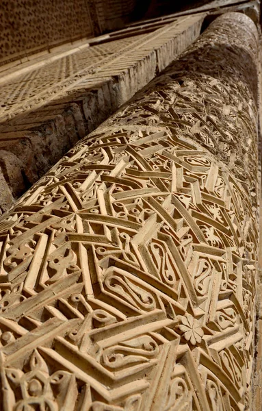 Ornamenti Geometrici Tradizionali Musulmani Sulla Colonna Del Mausoleo Carakhanide Del — Foto Stock