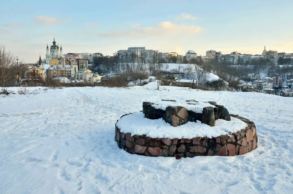 Язичницькі Вівтар Лиса Гора Khorevytsya Видом Andrew Церкви Kyiv Ukraine — стокове фото