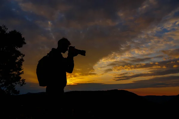 Silhouette Photographer Taking Picture Landscape Sunset — Stock Photo, Image