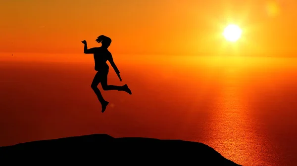 Bela Silhueta Uma Menina Pulando Pôr Sol — Fotografia de Stock