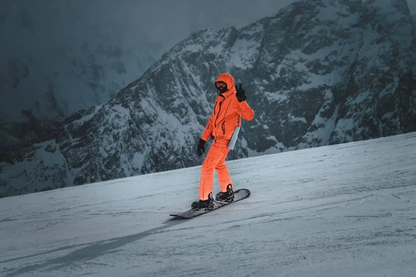 Man Snowboarder Rides Slope Ski Resort Space Text Ride Dombay — Stock Photo, Image