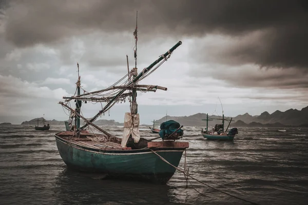 Fischerboote Der Küste Bei Ebbe Sommer Von Thailand — Stockfoto