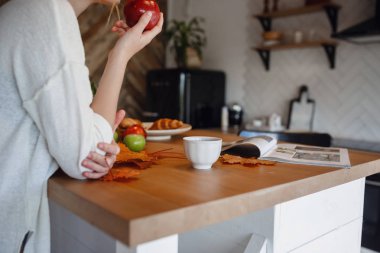 Mutfakta, melankoli ve sıcak sonbahar sseries.