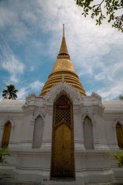 Tayland eski mezarlıklar birinde güzel eski mezar taşları.