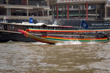 Long tail tekne Chao Phraya River Bangkok, Tayland
