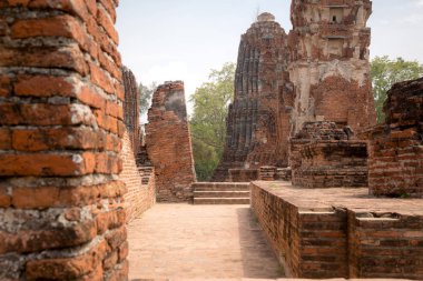 Eski güzel Tay tapınak wat Mahathat, Ayutthaya Historical Park, Ayutthaya, Tayland