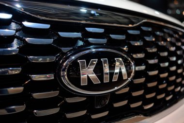 Moskova, 31 Eylül 2018: MMac 2018 üzerinde Otomotiv Fuarı stand yeni Kore Kia araba. Aile kişisel araçların otomobil gösterisi. Dünyanın son Otomotiv gelişmeler ve akımları