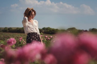 Çiçek serisi, yaz kadını için boş zaman Provence