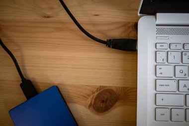 Fotoğrafçı masasında çalışma alanı. Minimal çalışma alanı