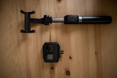 Bilgisayar kamerasının önünde hareket