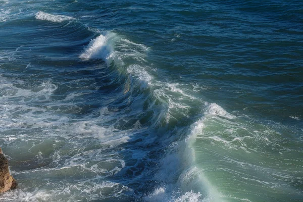 Ocean Wave Background Breaking Sea Water Rocky Shore Rough Seas — Stock Photo, Image