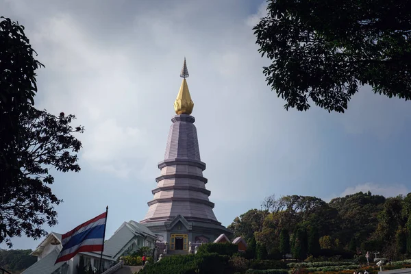 Tájkép Pagoda Inthanon Hegyen Napsütéses Napon Chiang Mai Thaiföld Inthanon — Stock Fotó