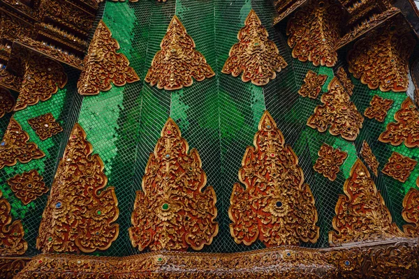 Schöne Details Der Thailändischen Bildenden Kunst Buddhistischen Tempel Schöner Neuer — Stockfoto