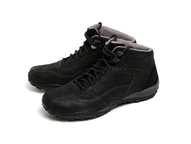 Beyaz bir arka plan üzerinde izole adamın boots siyah.