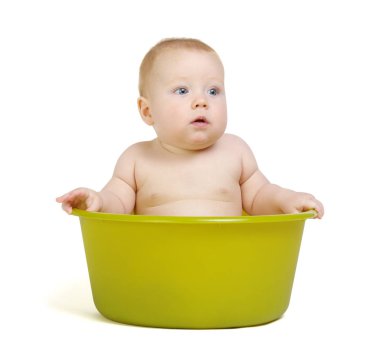 Şirin Bebek Banyoda küvette